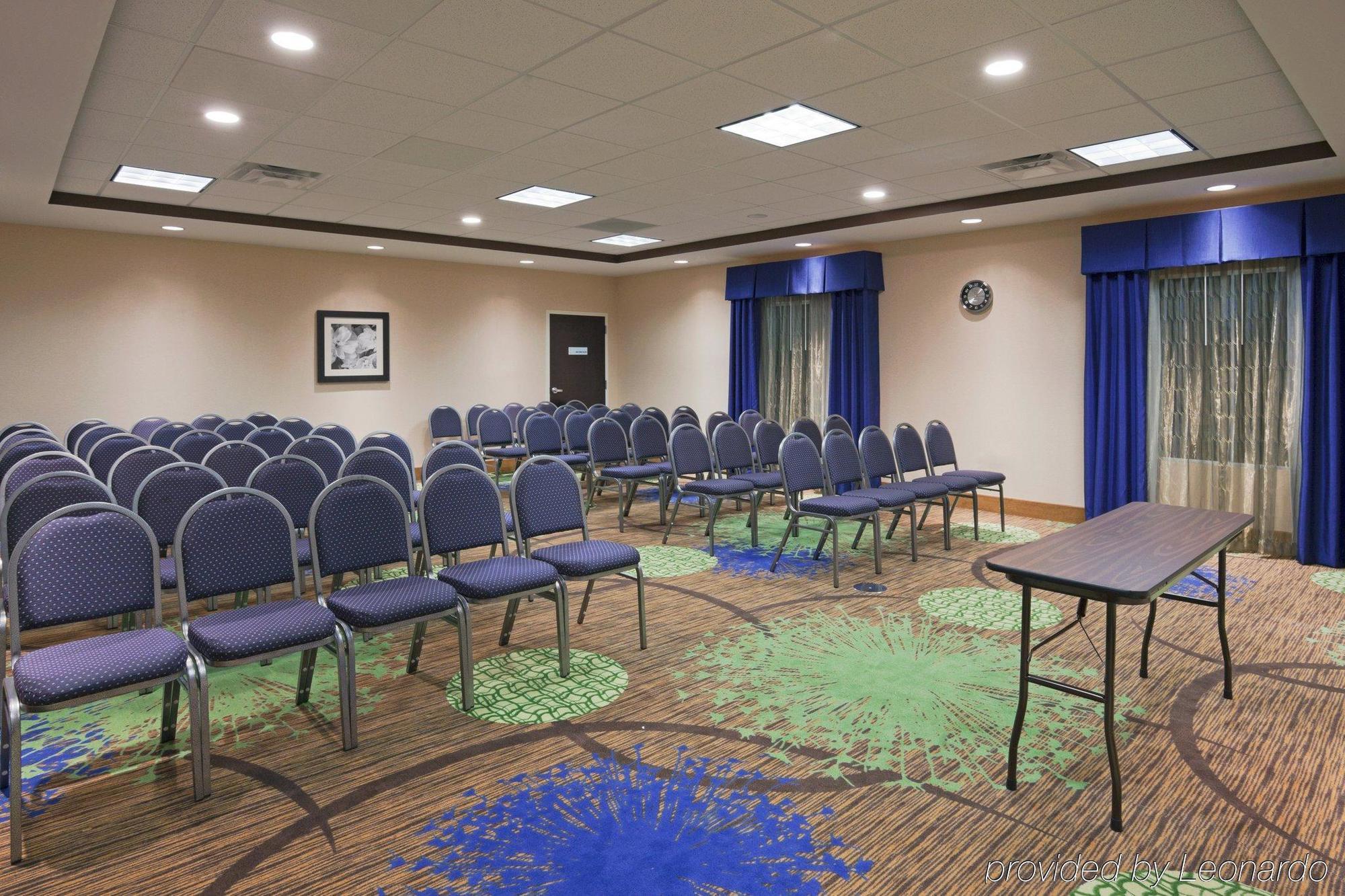 Holiday Inn Express Columbia By Ihg Зручності фото
