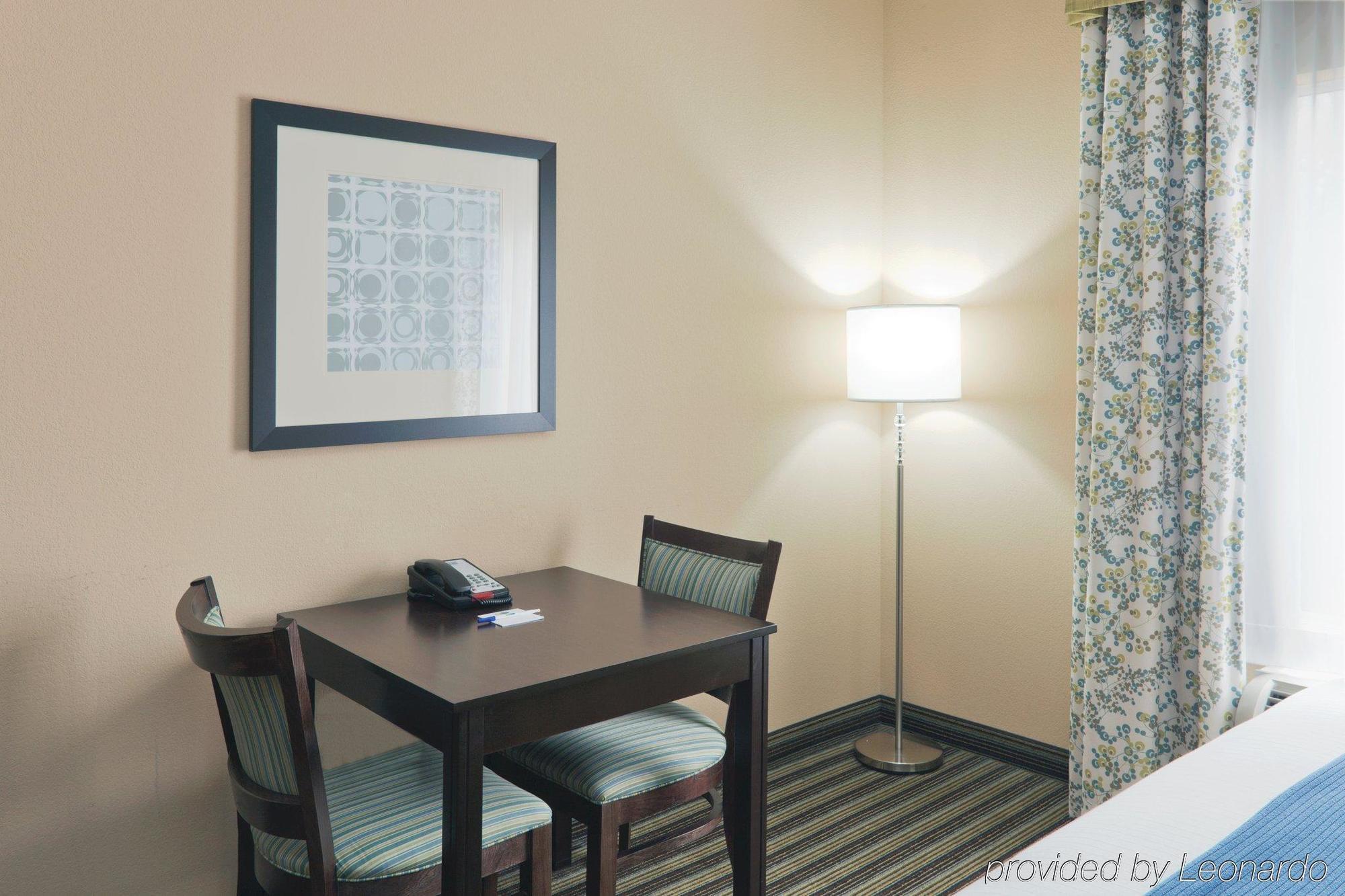 Holiday Inn Express Columbia By Ihg Номер фото